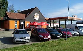 Bed & Parking Eurobit